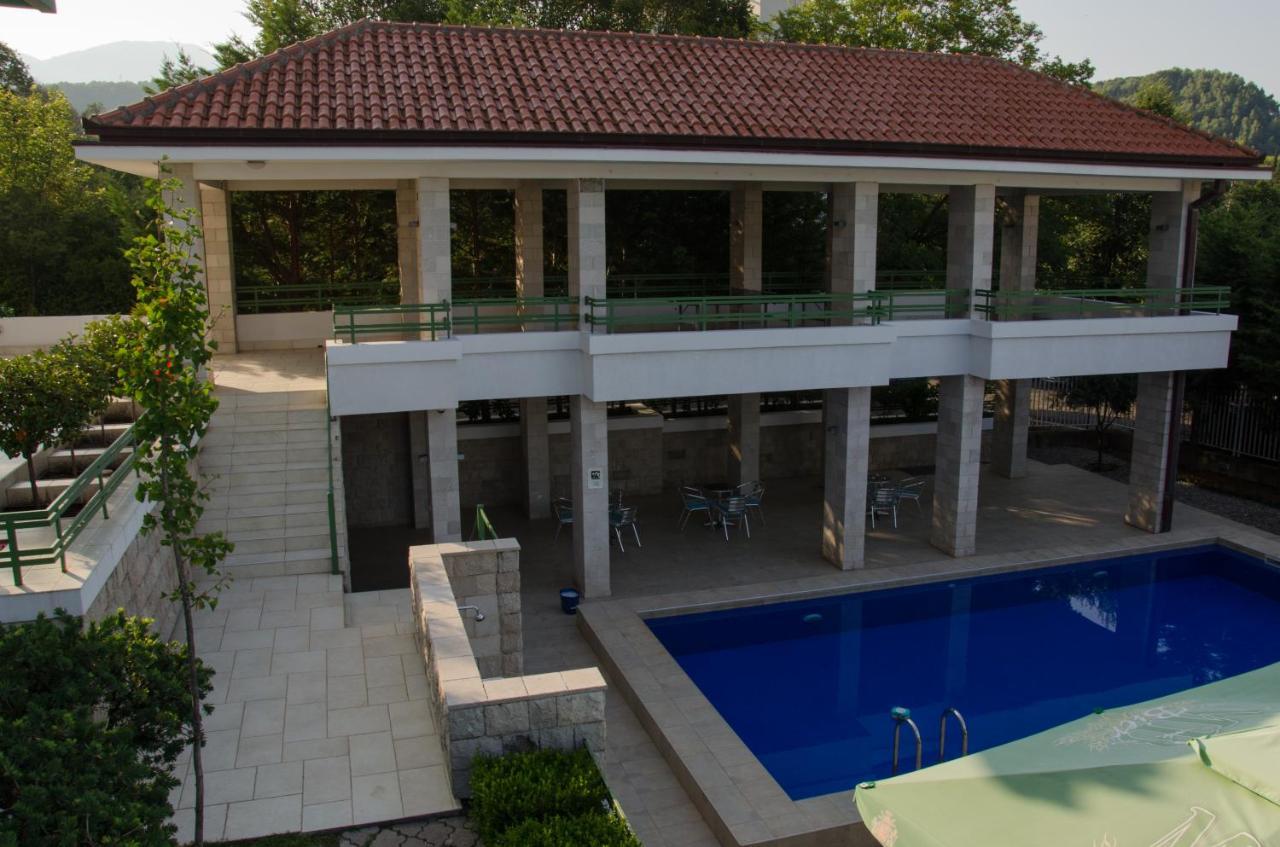 瑞诺姆酒店 Petrovac