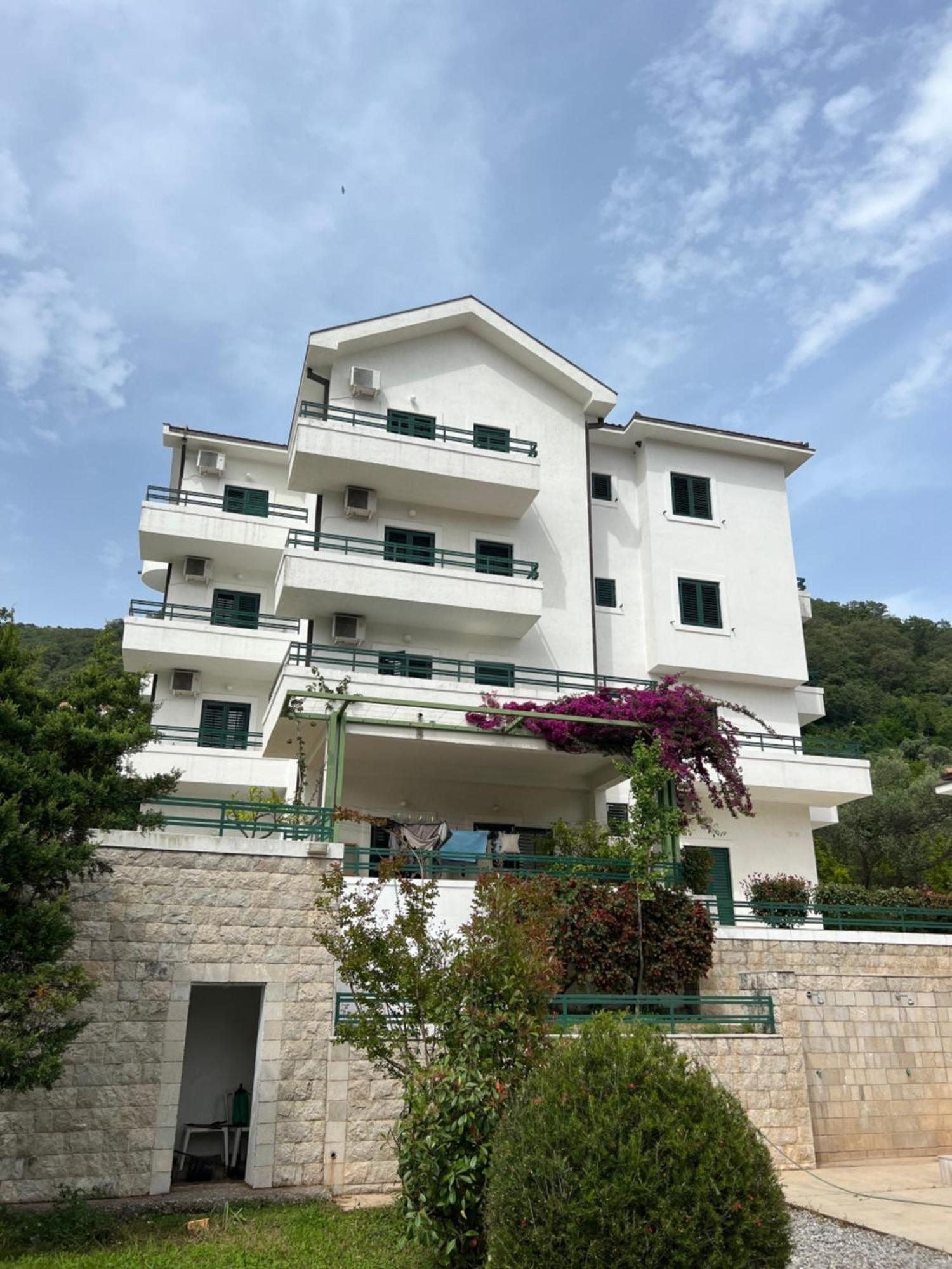 Renome Appartement Petrovac